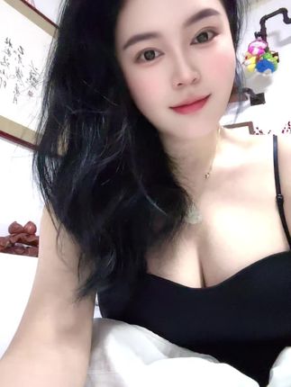 不要试着陪一个人吃苦,他会觉得苦是你带给他的 #开心就好🌷🌹 #爱笑的人运气不会差 #好好爱自已❤❤