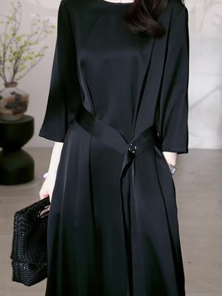 #优雅气质女人味十足 #优雅连衣裙#洋气减龄连衣裙 #面料柔软舒适谁穿谁好看 #穿出自信穿出美丽