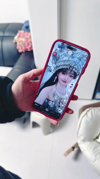 上一条视频很多网友不相信隔空投送,今天让闺妹再演示几个。#华为 #实用小技巧 #手机 #真实生活分享计划 #抖音