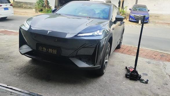 23年款长安深蓝S7,前保险杠拆解,分享拆装技巧#汽车钣金修复 技巧