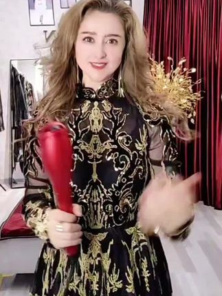 下面👇小黄车里有