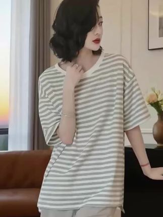 救命!这睡衣也太懂夏天了!莫代尔棉柔到骨子里,带胸垫不用穿bra,薄透不闷汗,一穿就沦陷!  #莫代尔家居服#带胸垫睡衣 #纯棉舒适 #夏日必备#家居服分享 抖加上热门dou+热点宝 @生活服务 热点中心 @巨量千川 @热点小助手