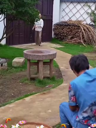 大玉亲自前往甘肃岷县精选黄芪,全部主茎干现切现发,金盏银盘菊花心、三年好黄芪!可以用来泡茶、煲汤、炖肉,都特别好!!#广西母女 #黄芪 #新农人计划 #优质农产品 #玉凤鸣