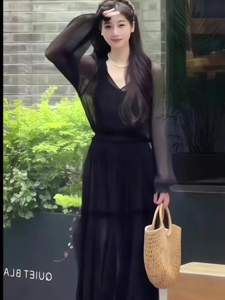 法式黑色纱网拼接连衣裙初秋高级感优雅气质风洋气显瘦薄款长裙子#优雅气质 #时尚洋气 #百搭显瘦 #日常搭配 #夏季穿搭