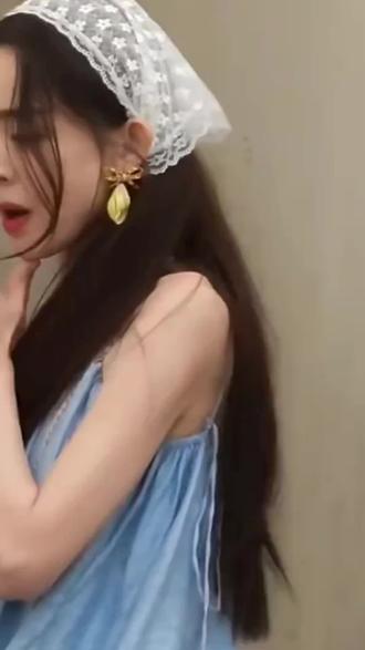 法式飘带蕾丝三角头巾女田园风白色屁帘叠穿发饰复古包头丝巾遮阳 #穿搭技巧 #蕾丝三角巾 #屁帘 #头巾 #好物推荐🔥