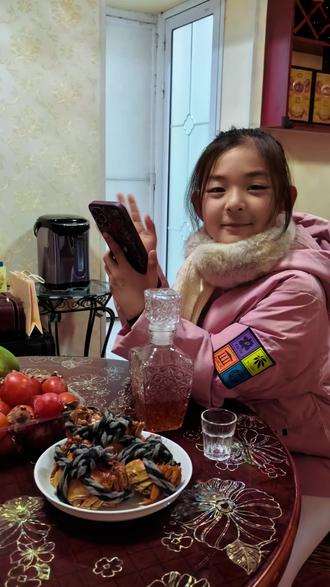 鱼宝说吃完螃蟹不能吃柿子哈