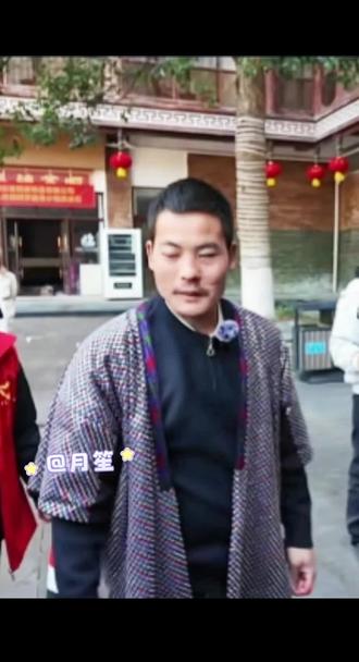 #搞笑 #搞笑视频 #万万没想到 #刀疤哥 #内容太过真实 @荒野刀疤哥 赶猪环节太搞笑了