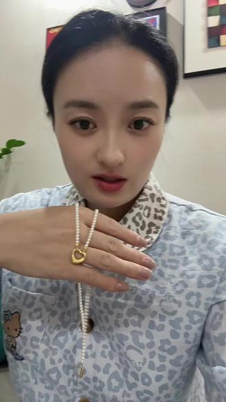 厚德金的爱心吊坠也降价了,想入的姐妹可以去看看@厚德金官方旗舰店 #黄金#黄金首饰#厚德金 #首饰分享