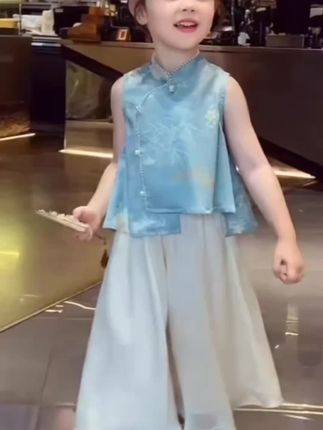 女童新中式国风套装夏装2025新款小女孩缎面提花上衣阔腿裤两件套#高品质童装 #生女儿就是用来打扮的 #生女儿就要这样穿 #潮童必备 #中国风套装