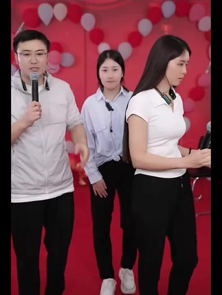 发质不好的姐妹们,霞姐家的春蔻洗发水一定要用起来,霞姐都卖了五年了,很多姐妹用了都得到了改善,点击视频下方小黄车就可以下单👎👎#好物推荐🔥