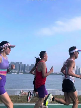 每天最开心的就是和伙伴们一起快乐奔跑🏃#坚持的意义
