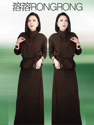 这个设计在外面是很少看到的,任何一个人都可以拥有小蛮腰#套装 #休闲穿搭 #穿出自己的风格 #微胖穿搭 #穿出自信穿出美丽 @溶溶RONGRONG 19号晚上7点见!