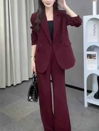 大码西装套装女200斤春秋款胖mm洋气减龄高级感西服阔腿裤两件套#时尚气质减龄穿搭 #阔腿裤两件套 #时尚两件套装#西装套装女
