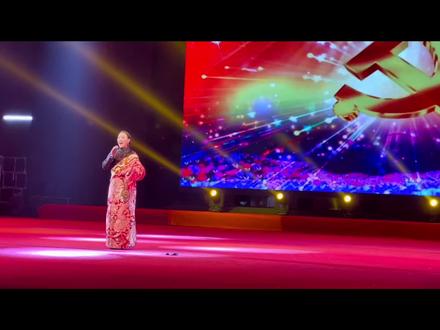 #演出现场视频 #青海达日县 #民族特色民族文化 #非遗文化 圆满。
中华民族一家亲 共谱民族团结情 祝愿所有越来越美好 扎西德勒