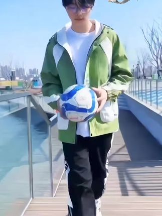 #潮童穿搭 #春秋穿搭 #运动休闲套装 #运动套装穿搭 #秋冬新款