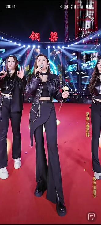 🎉🎉铜梁润声大舞台,有才你就来👍👍,地址:吾悦广场1号门#铜梁润声大舞台 #吕洁