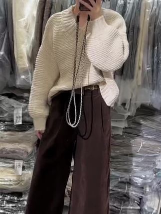 #显瘦穿搭 #谁穿谁好看 #爆款热卖中 #阔腿裤 #灯芯绒裤子