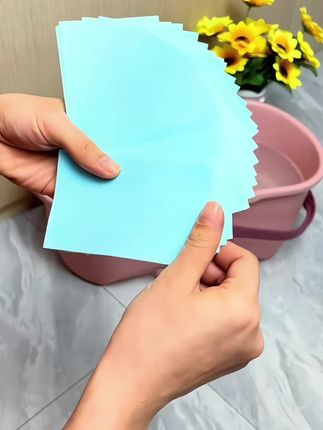 还在为地板清洁烦恼?一块地板清洁片,轻松搞定全屋洁净! #地板清洁片#居家清洁好物 #家居助手