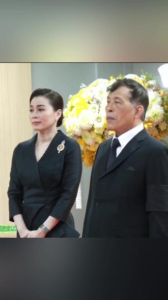 苏提达访问老挝归来,陪泰王出席例行公务