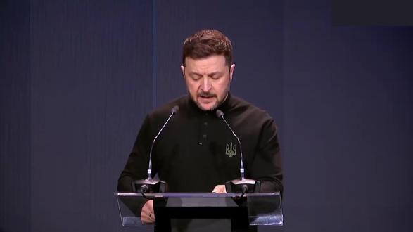 泽连斯基表示,如果美欧提供安全保障,愿意进行换届选举 #泽连斯基 #俄乌冲突 #停火协议 #乌克兰大选