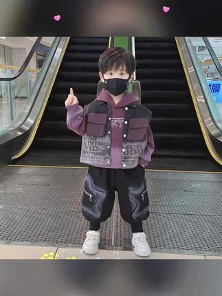 小朋友们的童年就这么一个,我给你品质好的,你就负责随意造!#萌娃穿搭 #潮童必备 #男童穿搭 #高品质童装