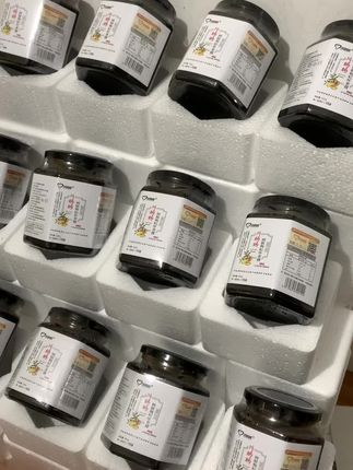 哺乳期妈妈们,亲测姜红是真下奶,每天兑水喝两勺,连喝三天,奶线全通,奶阵频繁,母乳多的吃不完,宝宝只吃一边就饱,另一边能存300多毫升,用对方法奶渣麻麻轻松变奶牛,纯母乳喂养宝宝很简单#坐月子 #下奶汤 #母乳宝宝 #追奶成功宝宝吃不完