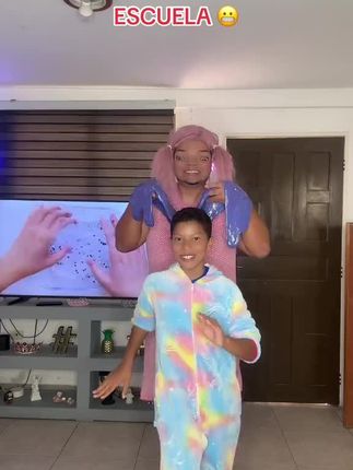 亲子互动又来啦啦啦啦啦啦啦啦,他们好像是兄弟~#搞笑 #起泡胶 #解压 #亲子互动 #玩具