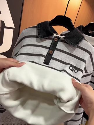 男童潮酷帅气牛仔领条纹拼接加绒加厚卫衣~#高品质童装 #潮童穿搭 #秋冬穿搭 #卫衣#加绒保暖