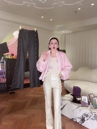 腿粗腿不直的适合穿这种直筒微喇裤, 更拉长腿部线条, 长度都可以裁剪来超高腰。#长腿女神