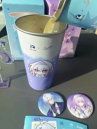 遐蝶十白厄冷变杯变色过程视频 #崩坏星穹铁道 #冷变杯 #杯子#崩铁 #星铁