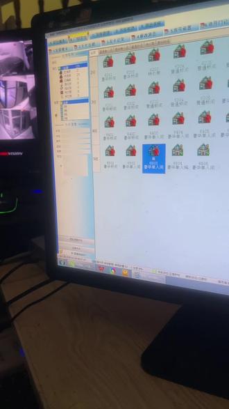 先生,请您讲普通话,站电线杆是什么鸟😭