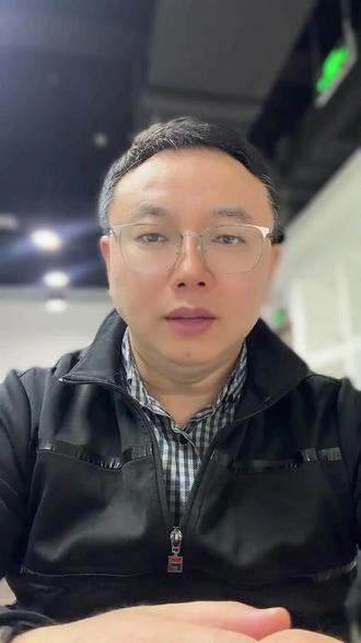 拆解瓷砖店爆款,防坑指南逻辑太绝了 实体老板看过来!这条瓷砖视频3天狂揽7万播放,靠防坑指南精准切入。四步讲清选砖逻辑,干货满满还能建立信任。普通商家直接抄作业,轻松获取同城流量,你家卖什么?评论区聊聊! 160 #实体店引流 #短视频运营 #瓷砖选购 #建材营销 #干货分享