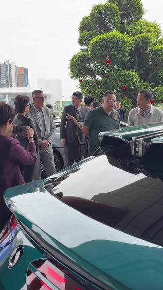 杨澜见证!比亚迪二代刀片首发,腾势Z9GT充电5分钟续航40 “从用户口碑到行业关注,腾势正以硬核科技,夯实新能源豪华市场标杆地位。这不仅是技术的胜利,更是中国豪华出行新篇章的开始。”#全新腾势Z9GT #杨澜