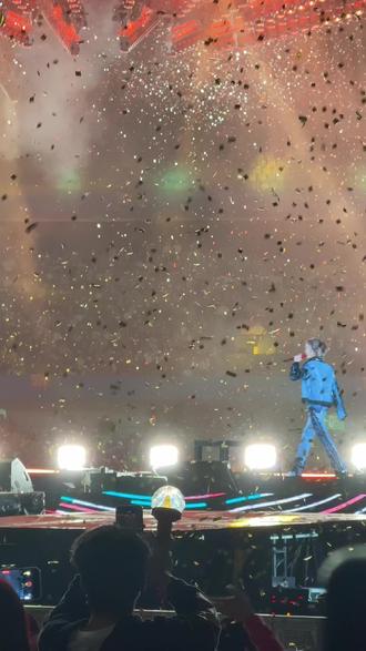 他说明天见ヾ(•ω•`。)所以我来赴约了#演唱会 华晨宇