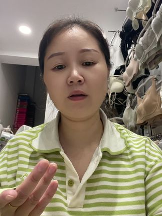 断码福利款 主打穿里面 不计较颜色 款式 只对大米敏感的,你不要嫌颜色丑,我就不嫌弃你穷,别主打既要又要还要...我们就达成共识了