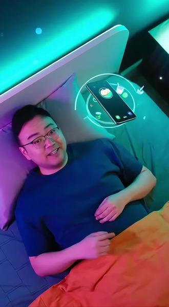 豆包AI手机为啥被封杀? 躺床上动动嘴就点单?豆包AI手机强到被全网封杀!是未来科技还是行业炸弹? #AI #豆包 #智能 #手机 #AI
今日AI感受:用gemini做资料整理和文案,chatGPT做sora提示词,感觉很搭