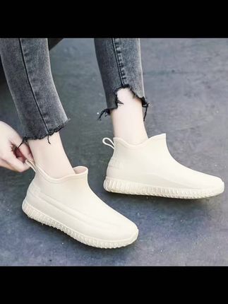 #时尚雨鞋女式短筒雨靴外穿防水甜美纯色胶鞋厨房防滑洗车工作耐磨