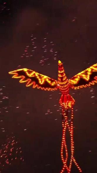 缙云农博城年货集表演不容错过,2月3日新增飞天凤凰! “共富五云集·暖心农博城”《2026缙云农博城共富·暖心年货集》,由缙云农博城联合缙云县农业农村局、五云街道共同主办,活动时间:2026年1月31日一2月13日,活动地点:缙云农博城#年货集市 #赶大集过大年 #乡村振兴#缙云生活圈#缙云农博城