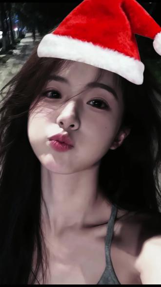 圣诞帽子P教程来啦~超简单!三招教会你!!!#醒图 #醒图创作者 #圣诞节 #圣诞帽 #p图教程