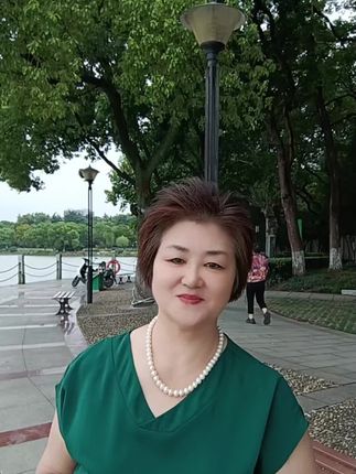 一首《红尘情歌》送给大家!有想学习口琴的朋友!只需要从我橱窗里购买口琴一支,即可获得免费教学口琴。