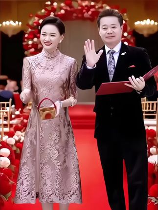 #大气高贵喜婆婆婚宴礼服 #优雅气质 #遮肉显瘦 #高端大气 #谁穿谁好看