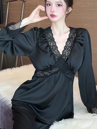 #徐璐琥珀系亮片裙贵气满满 睡衣女春秋金丝绒冰丝长袖性感蕾丝黑色薄款纯欲带胸垫春夏家居服#御姐风穿搭 #带胸垫家居服#长袖性感睡衣 #时尚气质穿搭 #穿搭