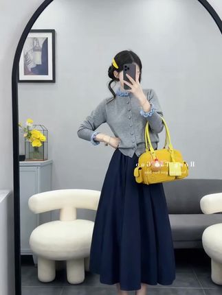 #今日穿搭  #秋冬穿搭新鲜感在线 #通勤穿搭万能配色公式 #小个子初秋显瘦穿搭 #温柔穿搭