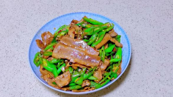干鱿鱼这样做好吃又下饭#干鱿鱼#好吃到停不下来 #抖音美食推荐官#生活美食vlog#我要上热门 #简单易学