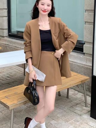 #气质女神穿搭 #老钱风西服短裙两件套裙