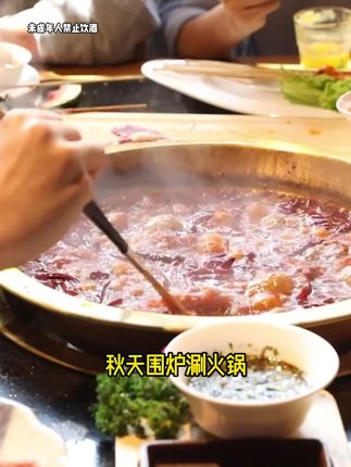 中秋佳节将至。以酒为礼。选一款好酒,送亲朋好友,共享美好时光!#红酒 #葡萄酒礼盒 #送礼佳品 #酒 #喝酒