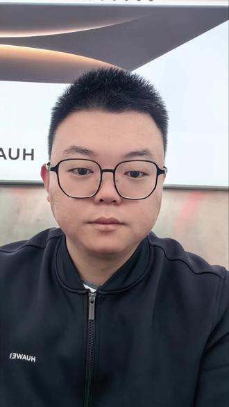 鸿蒙手机使用小技巧 #华为 #鸿蒙
华为鸿蒙6.0手机锁屏页面使用更加方便。