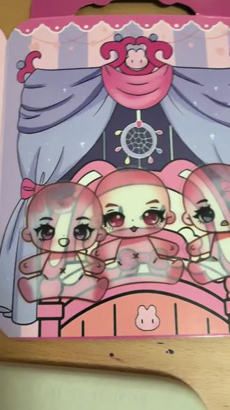 #果冻安静书 #安静书制作 给大家玩一下新买的果冻换装安静书 #公主动画 #奥特曼儿童动画片