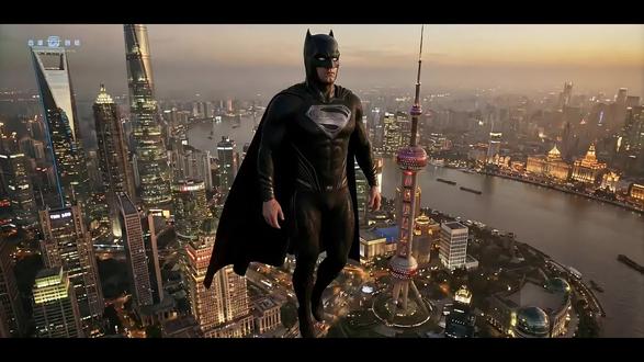 #ai创作浪潮计划 #即梦ai #ai特效 #给我擦皮鞋 本来做的大超,即梦封了人脸,就让大超带个玩偶面具。