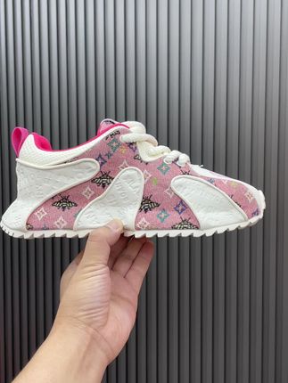 男鞋时尚潮流,舒适休闲,小黄车下单